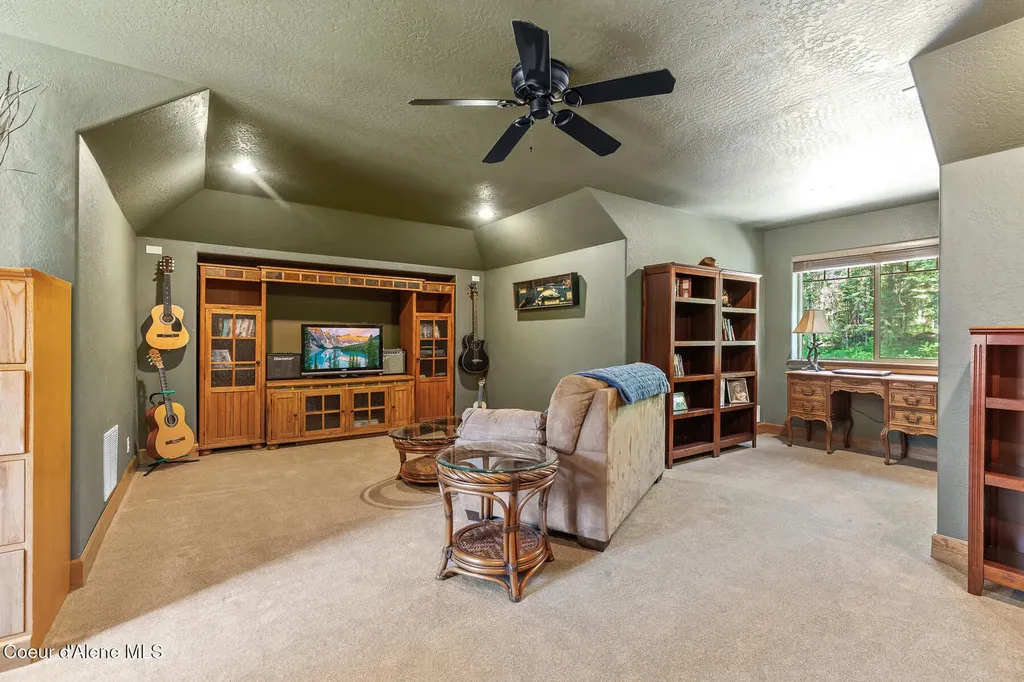 10938 W Twin Lakes Road Rathdrum ID 83858