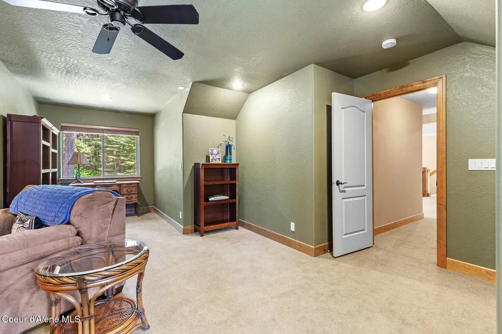 10938 W Twin Lakes Road Rathdrum ID 83858