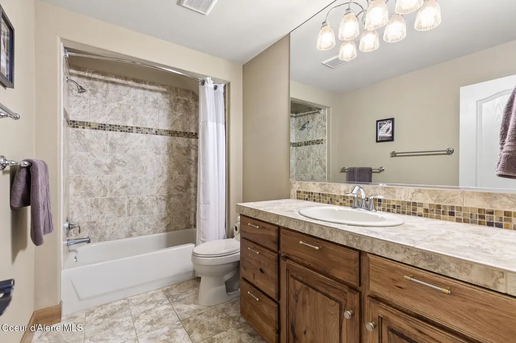 10938 W Twin Lakes Road Rathdrum ID 83858