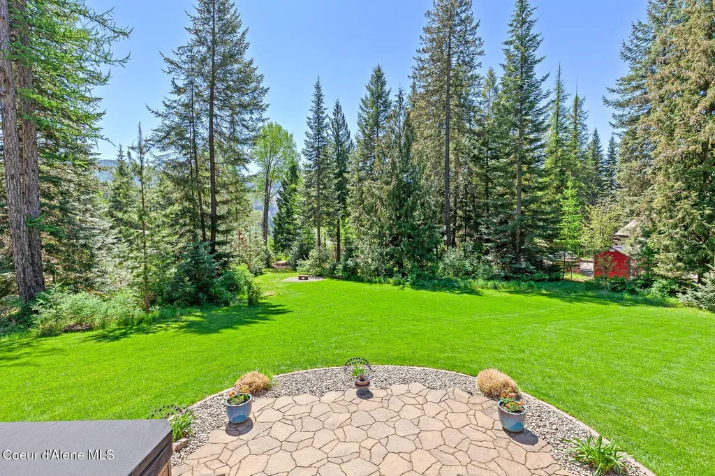 10938 W Twin Lakes Road Rathdrum ID 83858