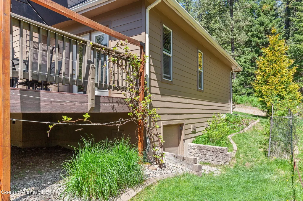 10938 W Twin Lakes Road Rathdrum ID 83858
