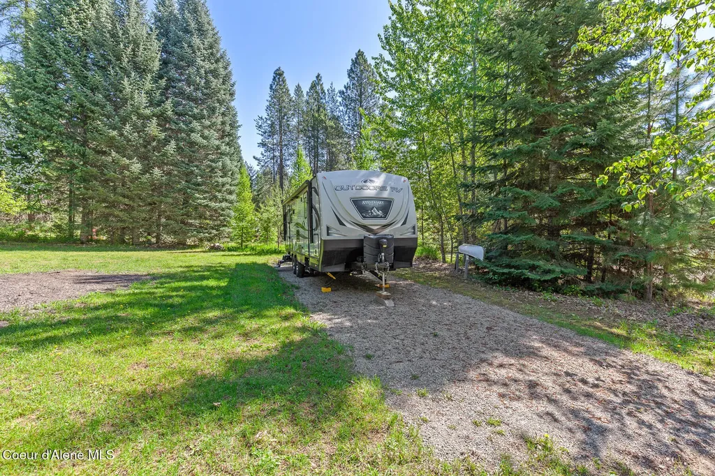 10938 W Twin Lakes Road Rathdrum ID 83858