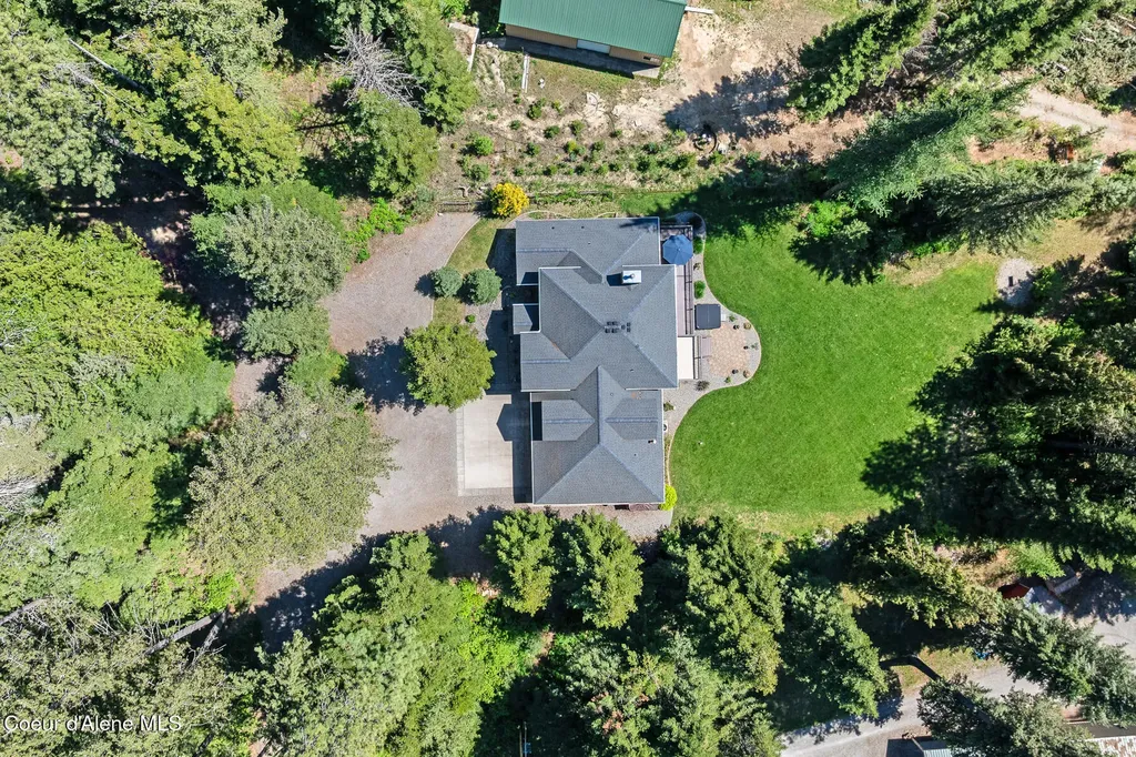 10938 W Twin Lakes Road Rathdrum ID 83858