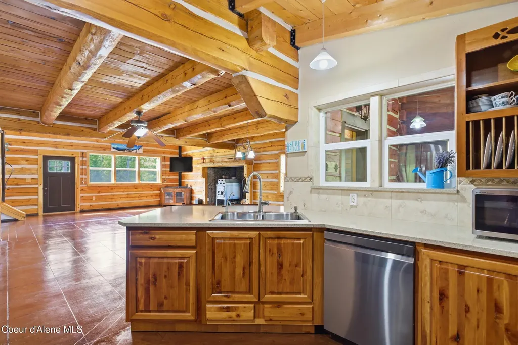 53 Sawtooth Way Sagle ID 83860