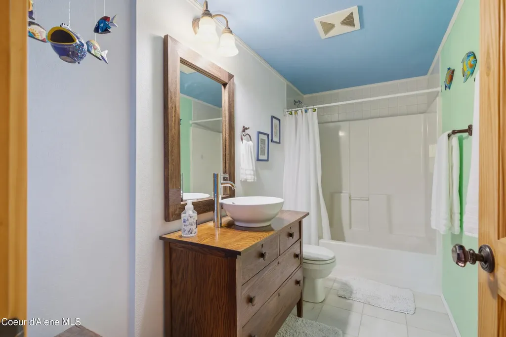 53 Sawtooth Way Sagle ID 83860