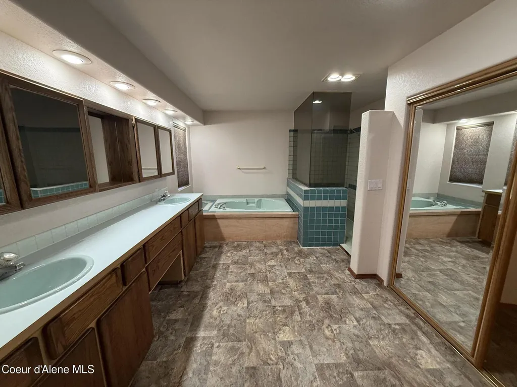 7959 N Valley Street Dalton Gardens ID 83815
