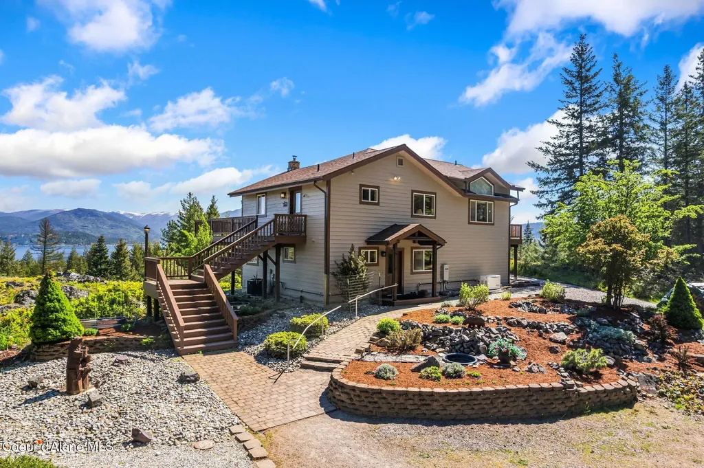 99 Moosewood Lane Sagle ID 83860