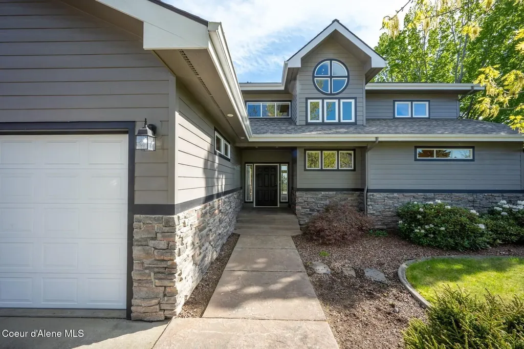 8128 N Stonehaven Drive Hayden ID 83835