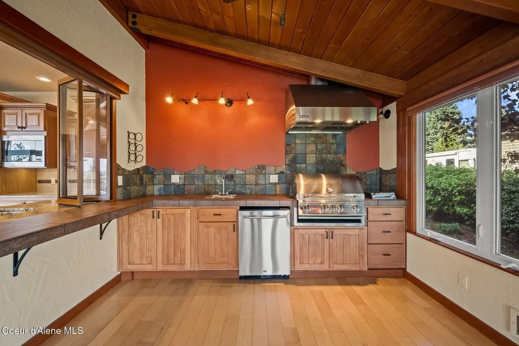 8128 N Stonehaven Drive Hayden ID 83835