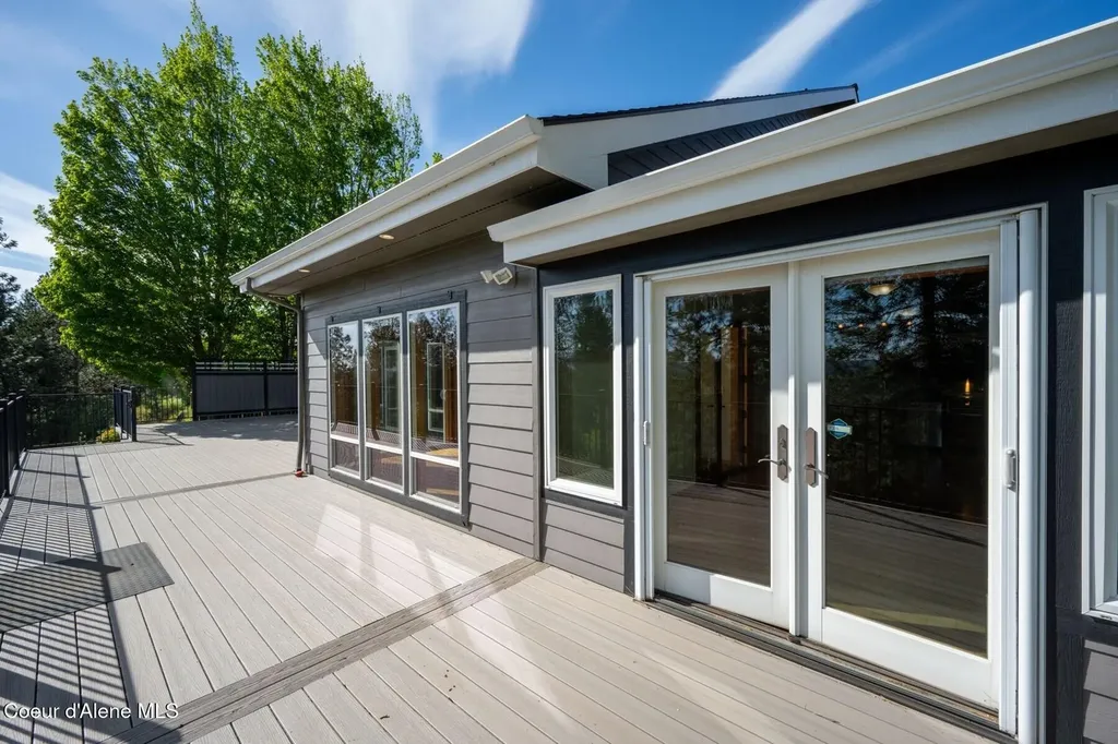 8128 N Stonehaven Drive Hayden ID 83835