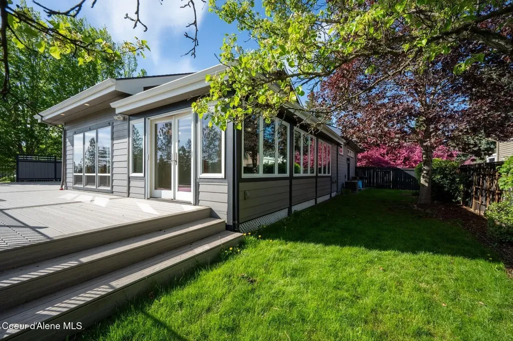 8128 N Stonehaven Drive Hayden ID 83835