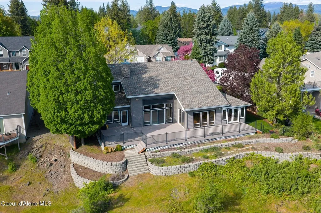 8128 N Stonehaven Drive Hayden ID 83835