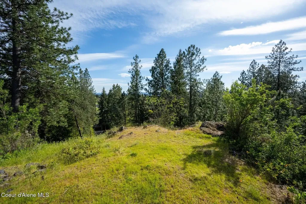 8128 N Stonehaven Drive Hayden ID 83835