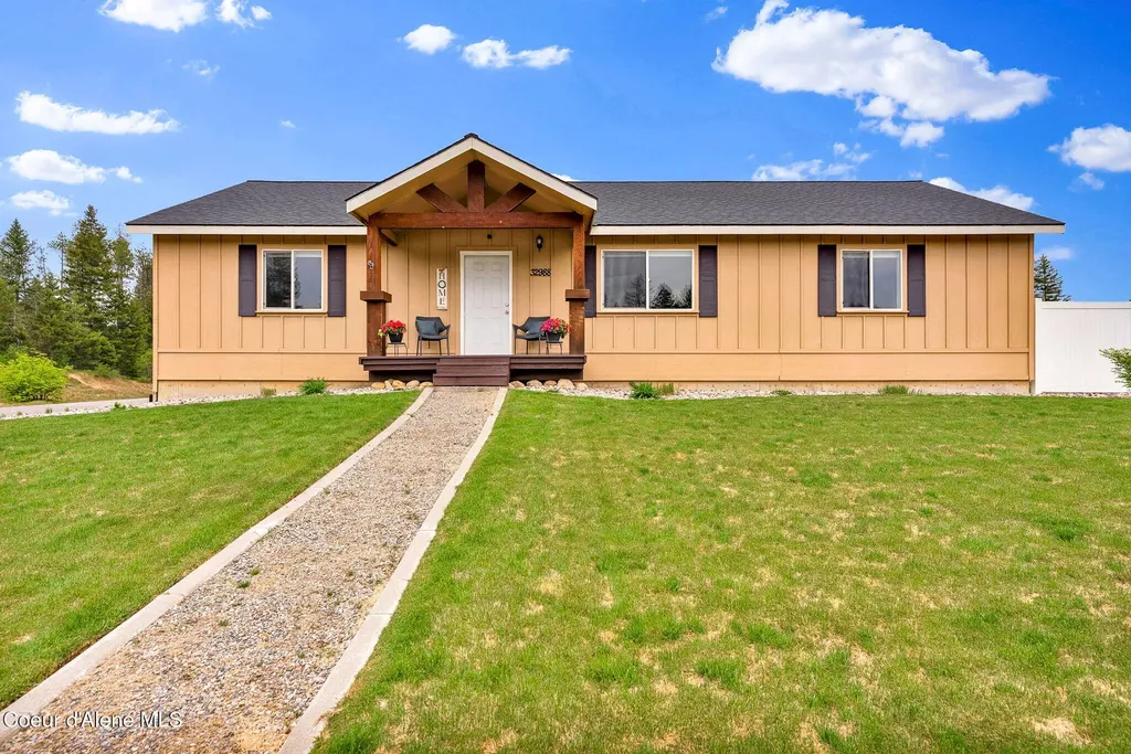32988 N 7th Avenue Spirit Lake ID 83869