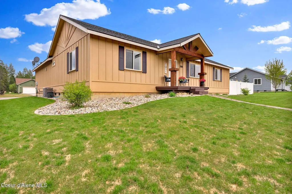 32988 N 7th Avenue Spirit Lake ID 83869