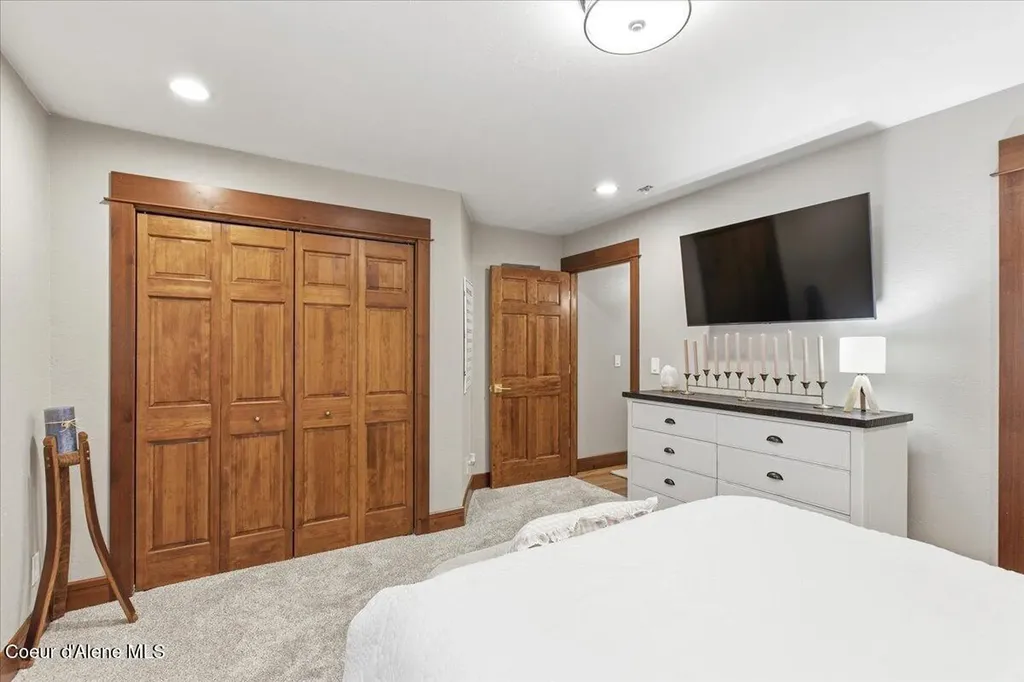 10231 N Fairway Drive Hayden Lake ID 83835