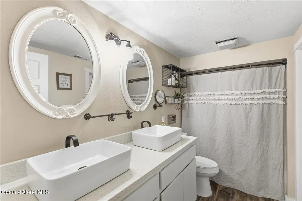 10231 N Fairway Drive Hayden Lake ID 83835