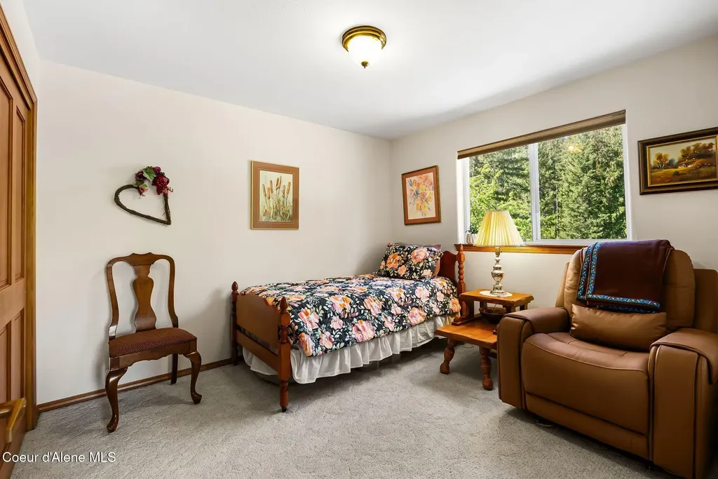 99 Moosewood Lane Sagle ID 83860