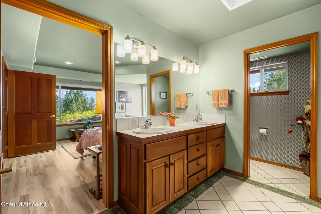 99 Moosewood Lane Sagle ID 83860