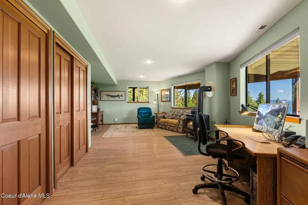99 Moosewood Lane Sagle ID 83860