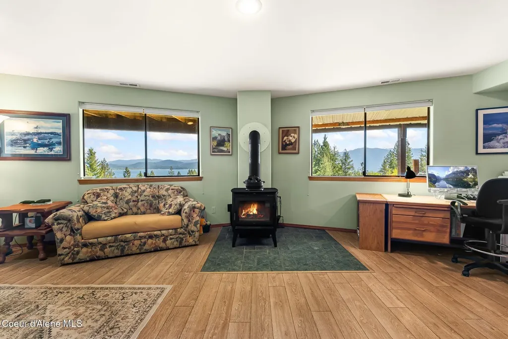 99 Moosewood Lane Sagle ID 83860