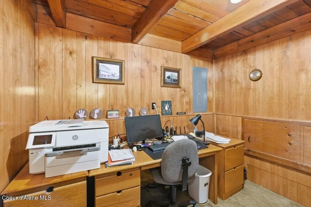 6257 Highway 57 Priest River ID 83856