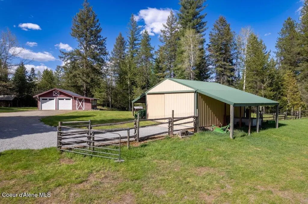 6257 Highway 57 Priest River ID 83856