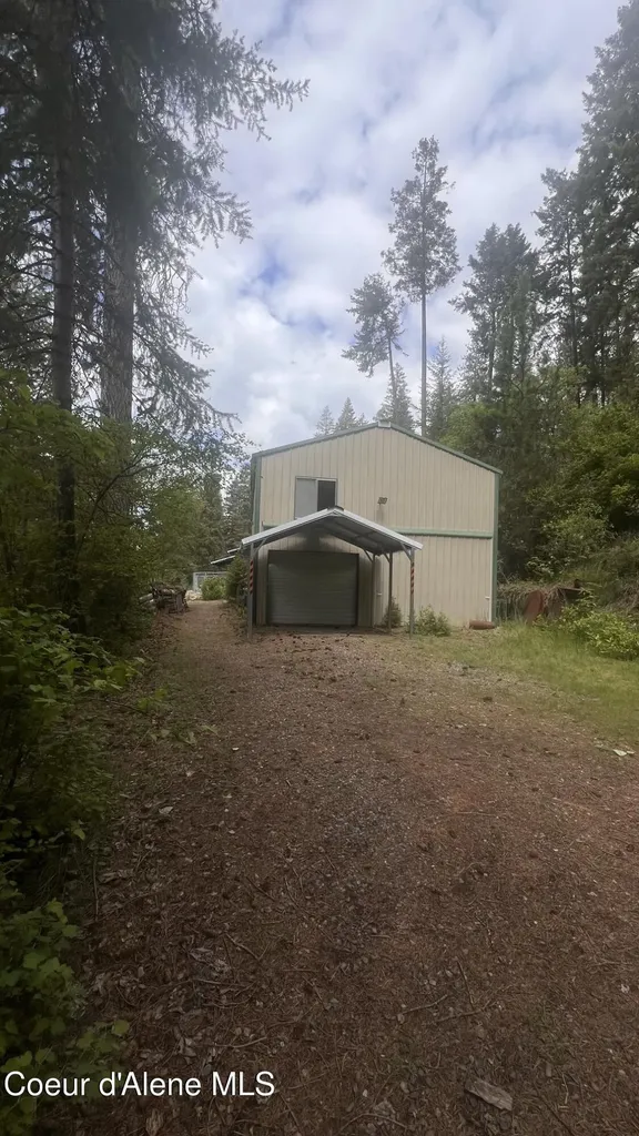 233 E Driftwood Heights Drive Harrison ID 83833