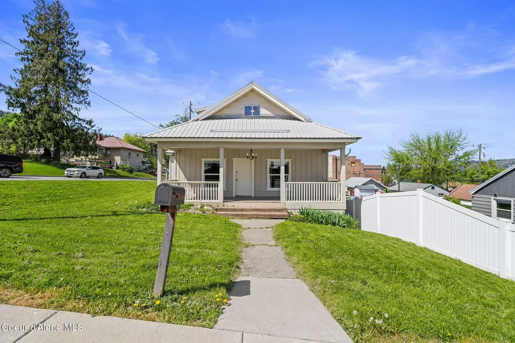 141 S 13th Street St. Maries ID 83861
