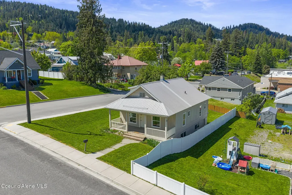 141 S 13th Street St. Maries ID 83861