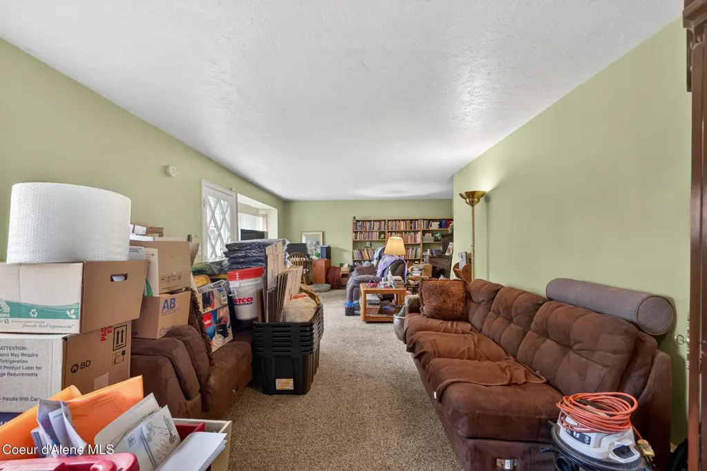 114 Bayview Road Athol ID 83801