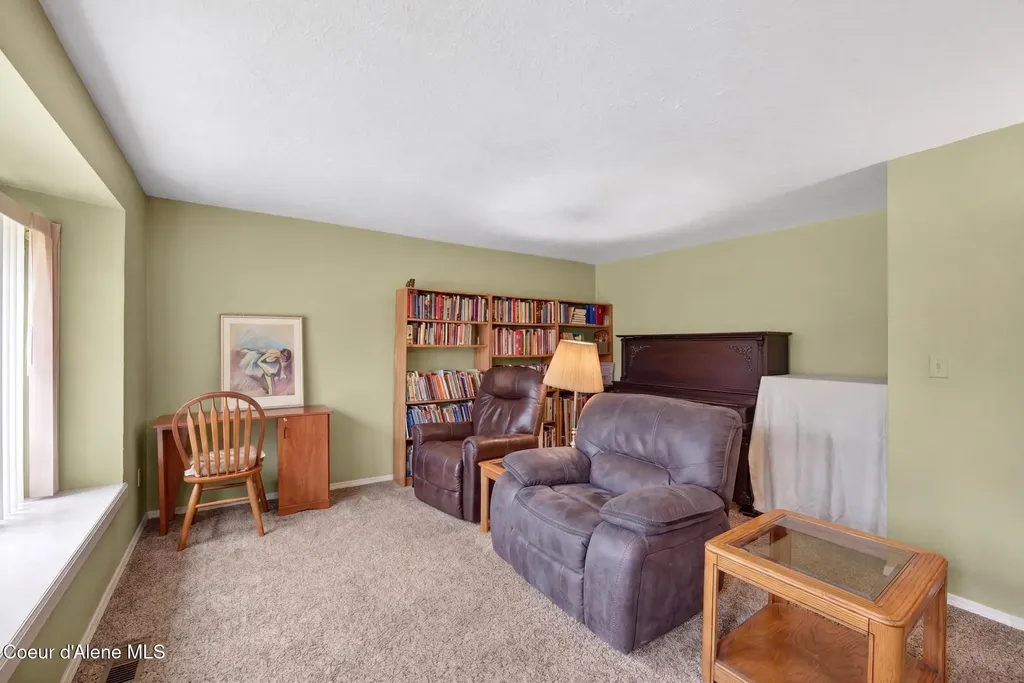 114 Bayview Road Athol ID 83801