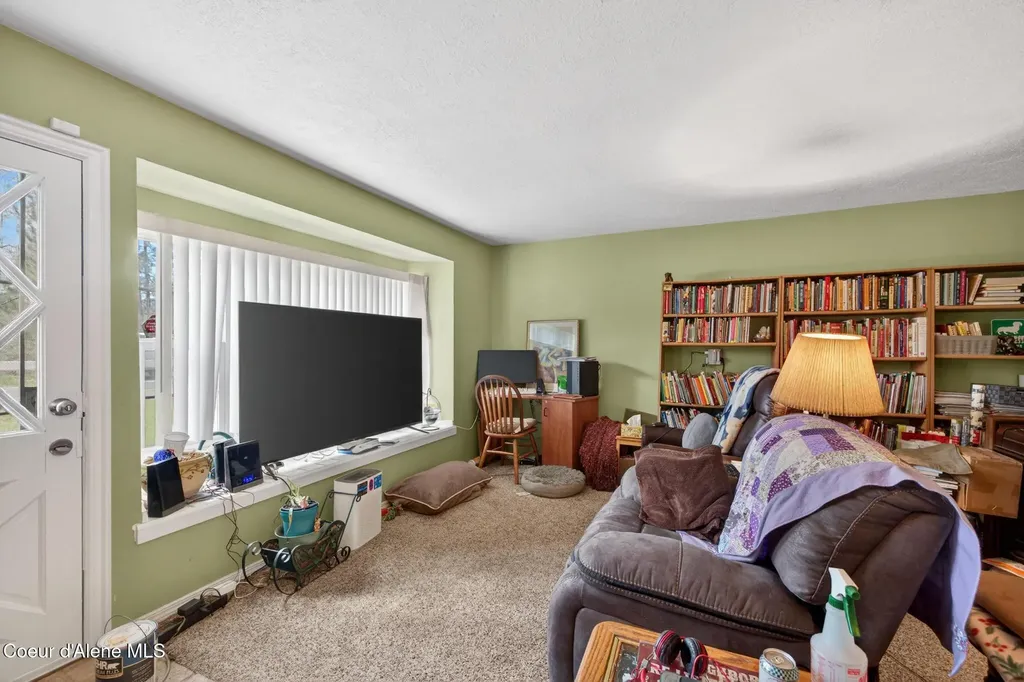 114 Bayview Road Athol ID 83801