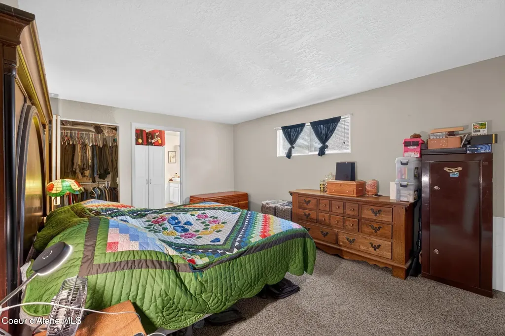 114 Bayview Road Athol ID 83801