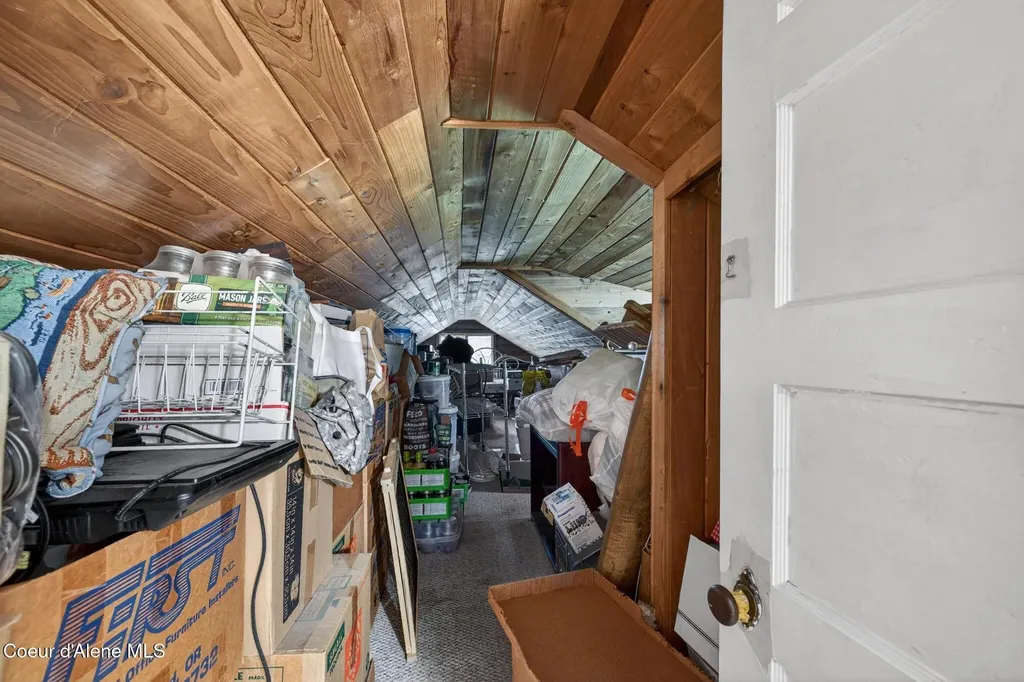 114 Bayview Road Athol ID 83801