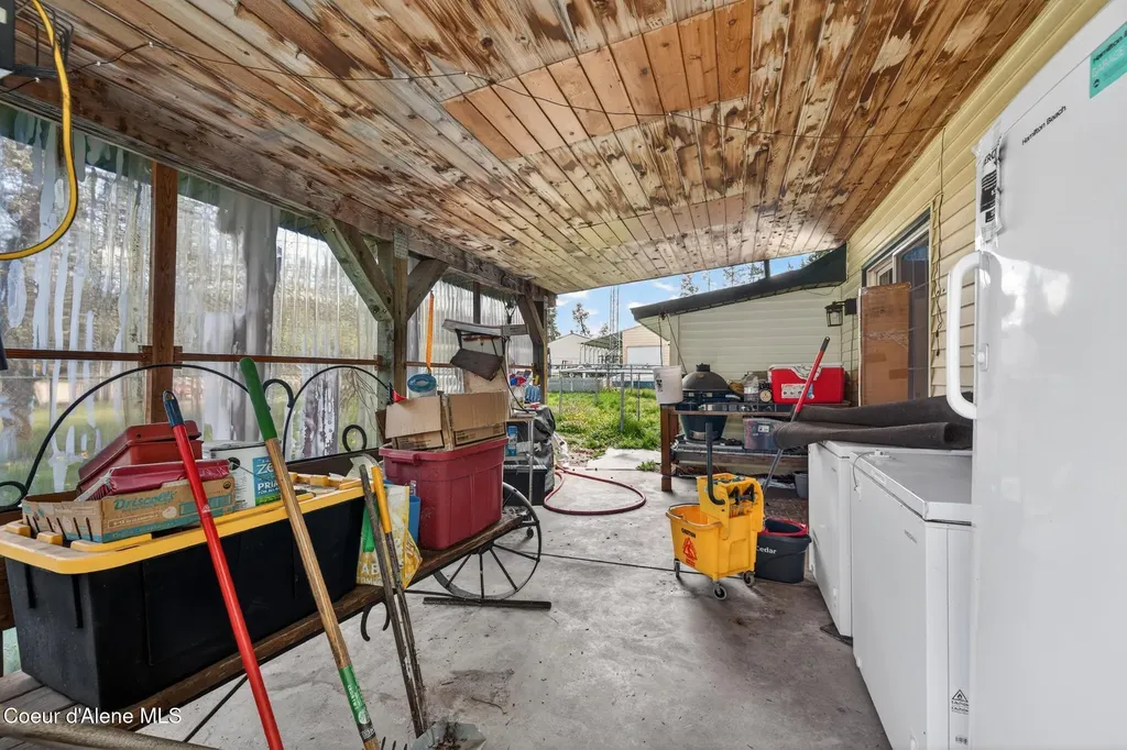114 Bayview Road Athol ID 83801