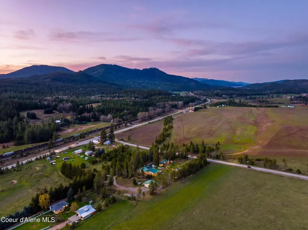 114 Bayview Road Athol ID 83801