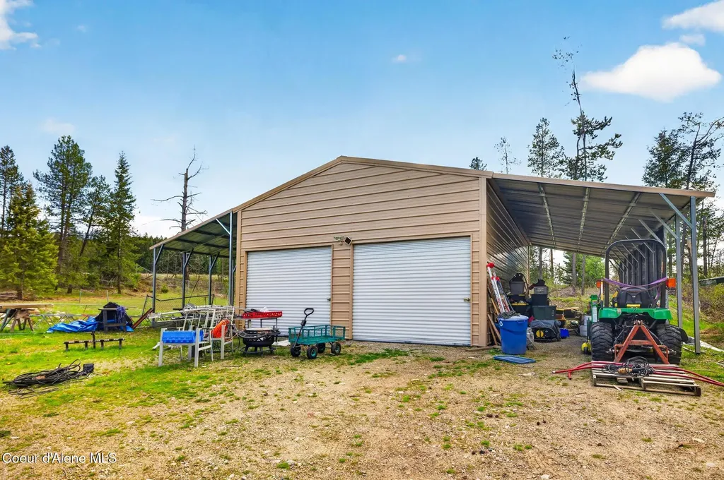 114 Bayview Road Athol ID 83801