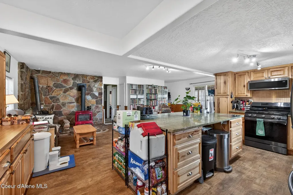 114 Bayview Road Athol ID 83801