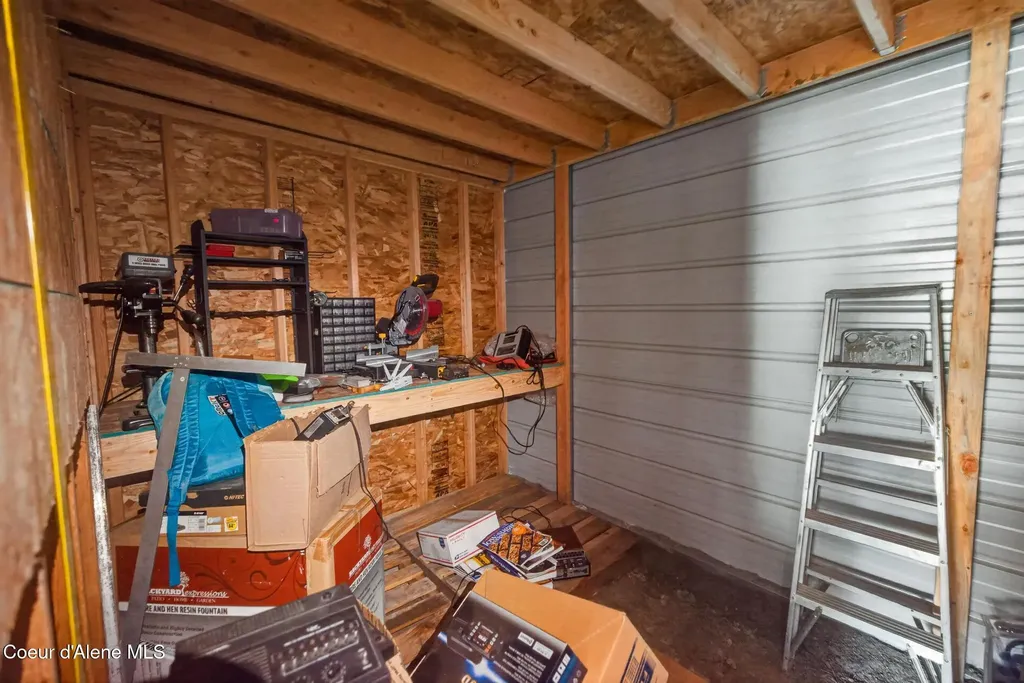 114 Bayview Road Athol ID 83801