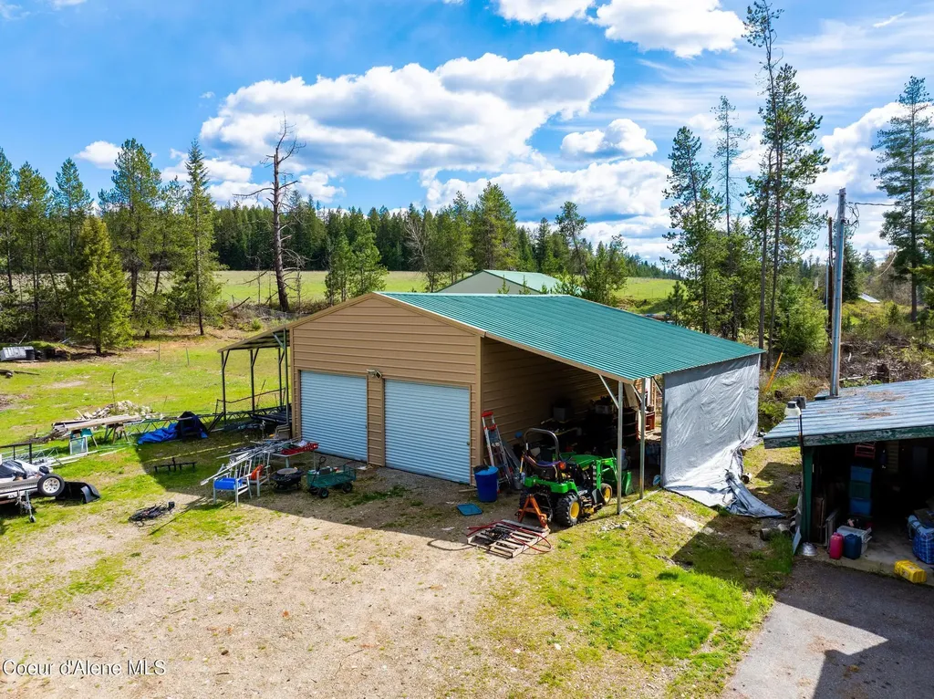 114 Bayview Road Athol ID 83801