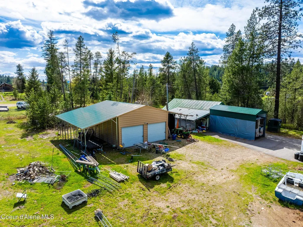 114 Bayview Road Athol ID 83801