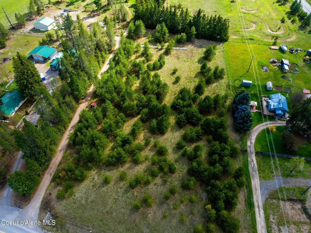 114 Bayview Road Athol ID 83801