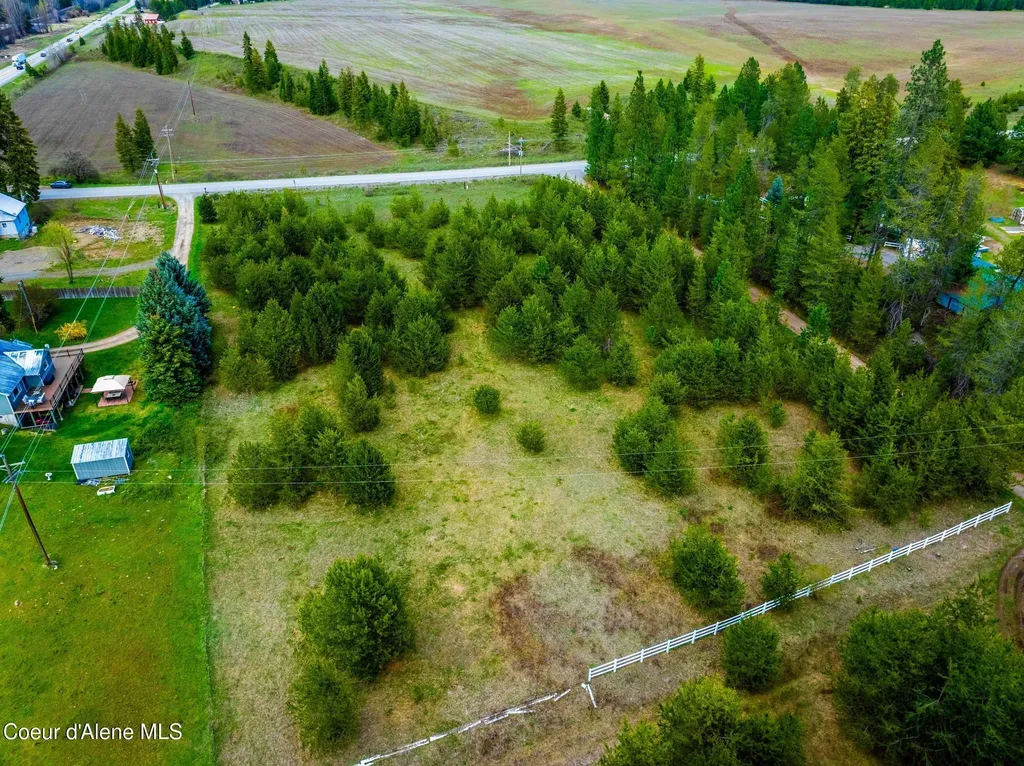 114 Bayview Road Athol ID 83801