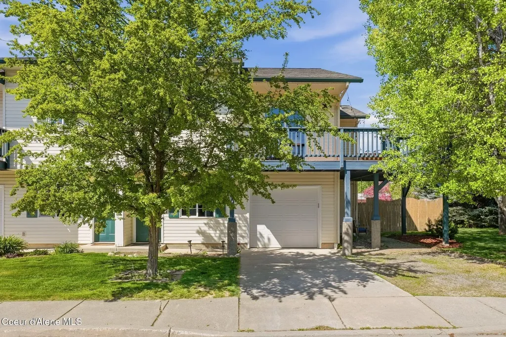 1906 Arbor Way Sandpoint ID 83864