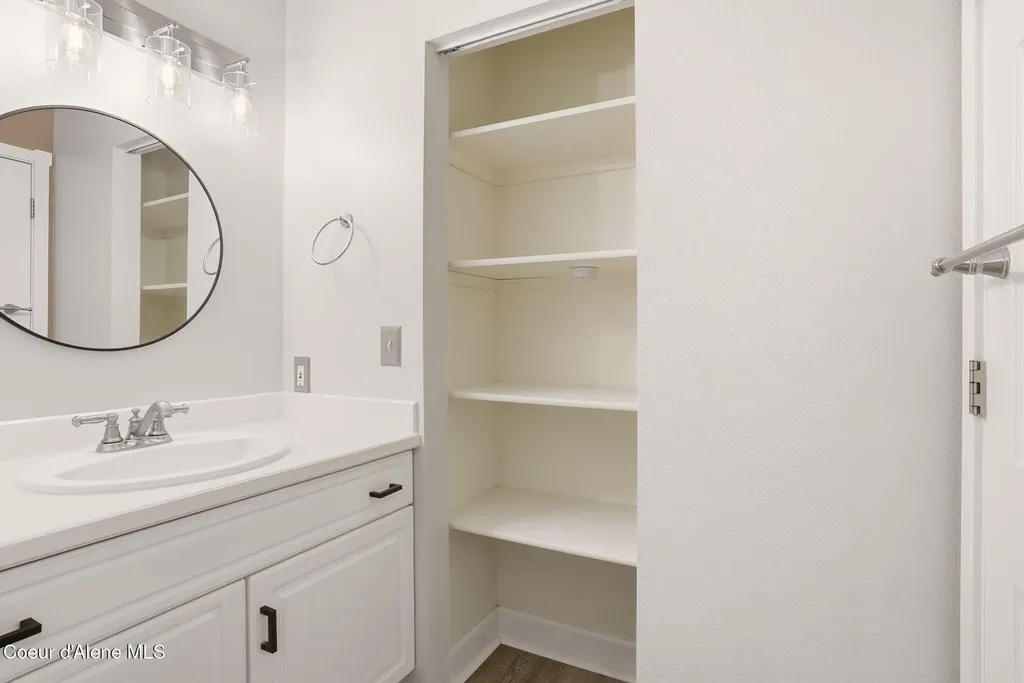 1906 Arbor Way Sandpoint ID 83864