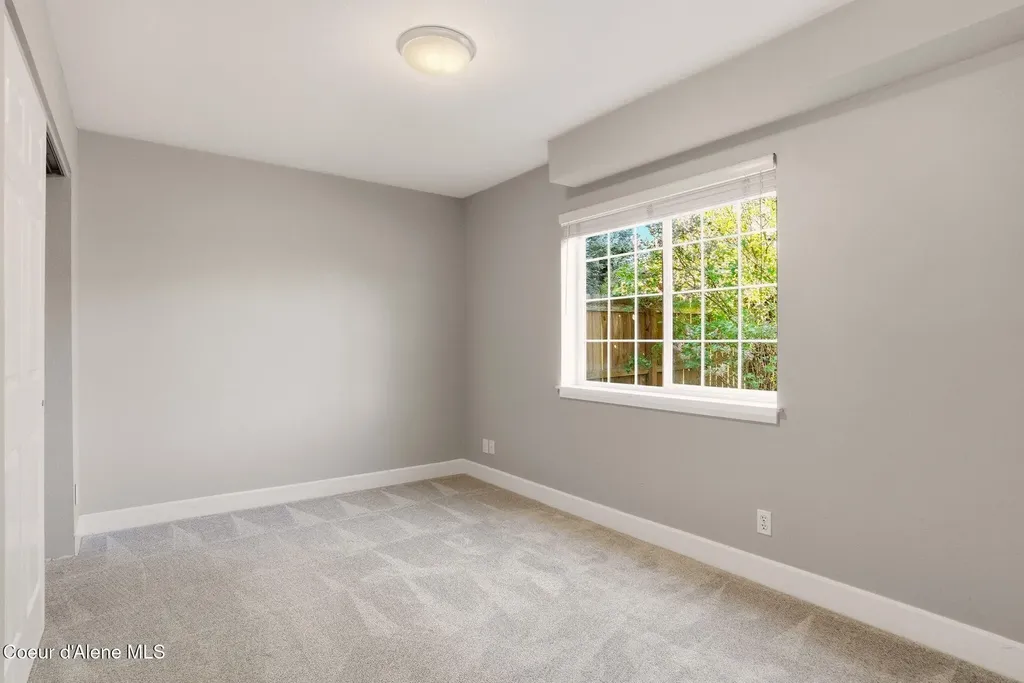 1906 Arbor Way Sandpoint ID 83864