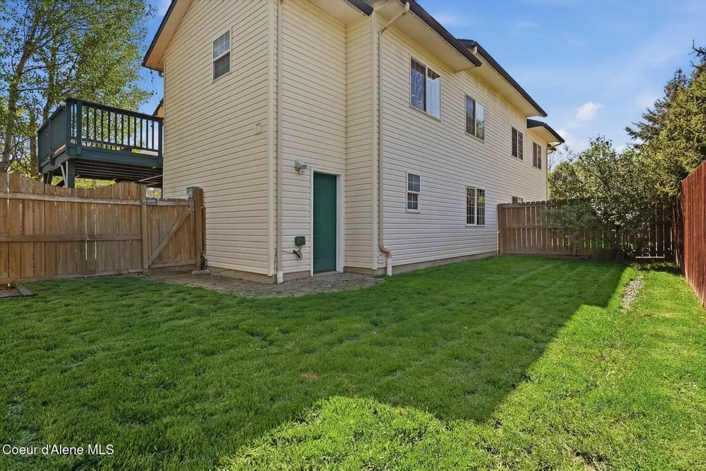 1906 Arbor Way Sandpoint ID 83864