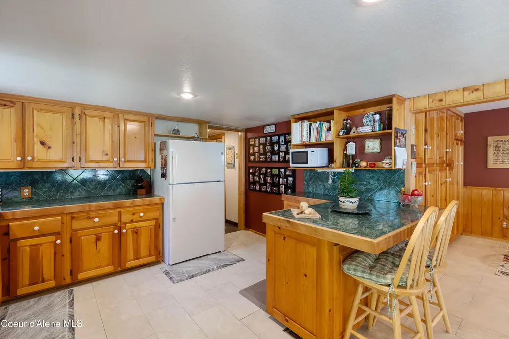 202 Fry Creek Road Sagle ID 83860