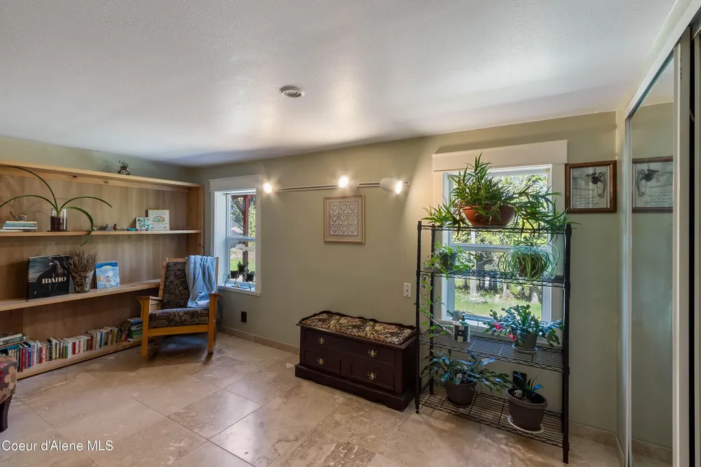 202 W Fry Creek Road Sagle ID 83860